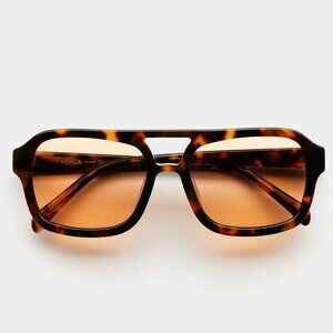 Vehla Dixie - Choc Tort/Cinnamon Sunglasses New in Box Influencer Favorite